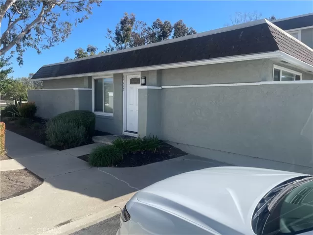 MLS: PW25051690 Condo For Sale