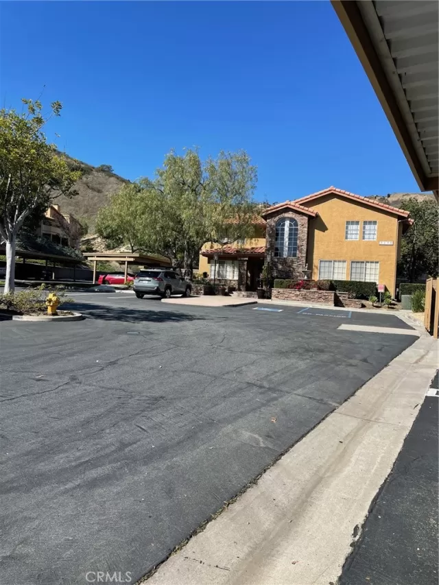 MLS: PW25053702 Condo For Sale