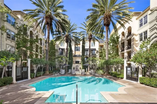 MLS: PW25055388 Condo For Sale