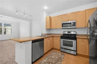 Photo #3: PW25055388 Listing 