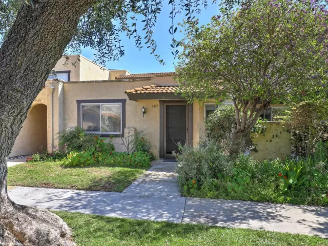 MLS: PW25055417 Condo For Sale