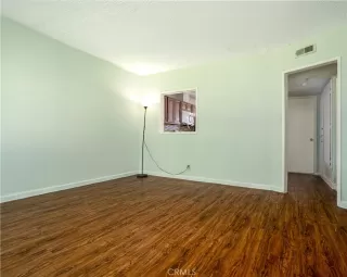 Photo #3: PW25056016 Listing