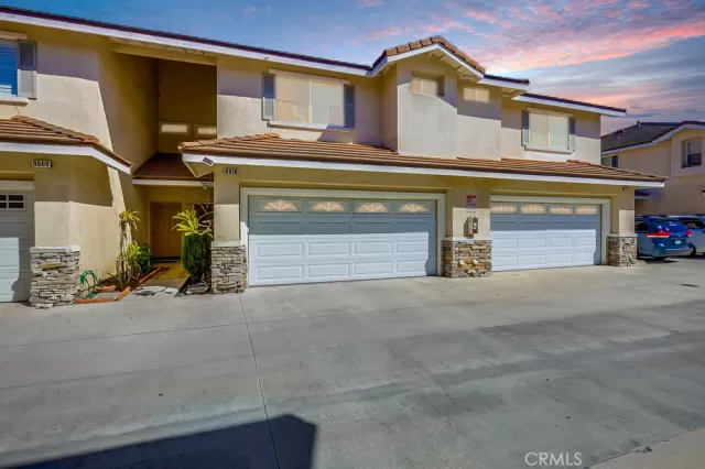 MLS: PW25056286 Condo For Sale