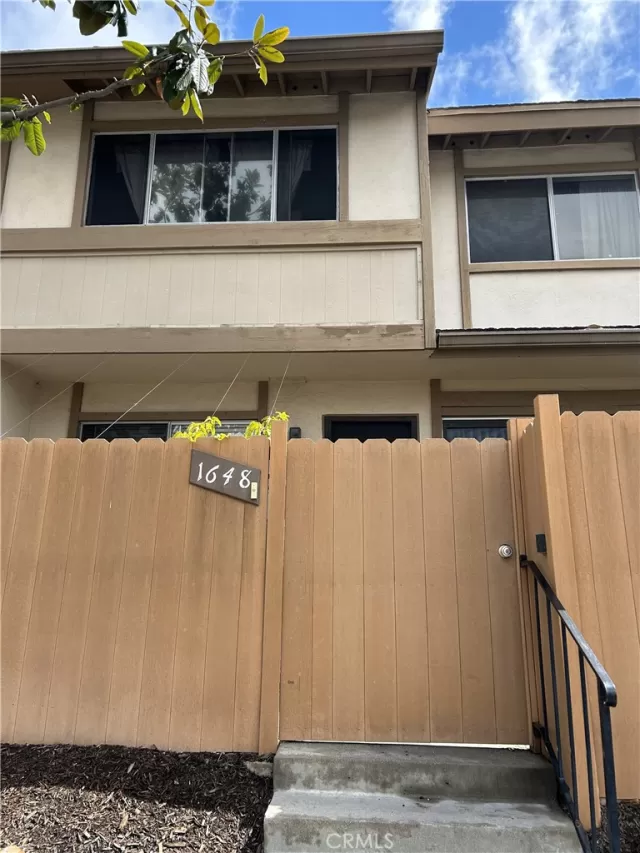 MLS: PW25056302 Condo For Sale