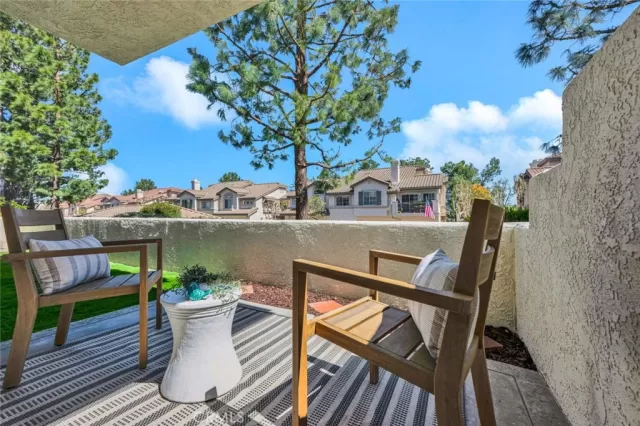 MLS: PW25058172 Condo For Sale