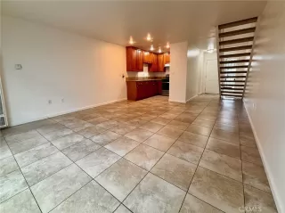 Photo #3: PW25061461 Listing 