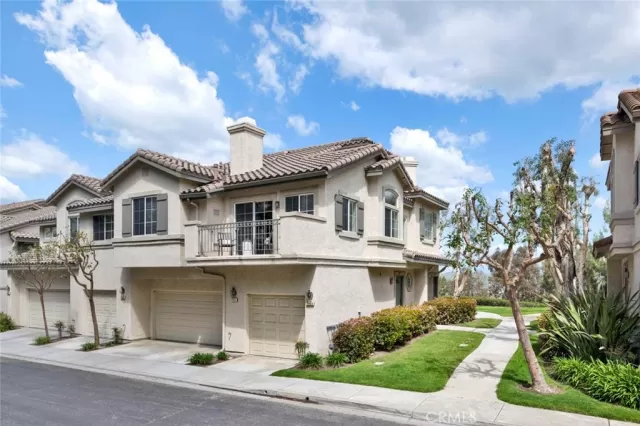 MLS: PW25065294 Condo For Sale