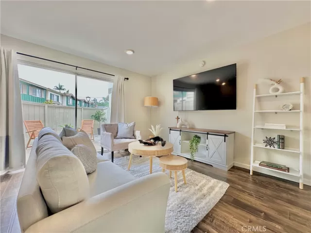 MLS: PW25066747 Condo For Sale