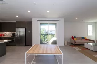 Photo #5: PW25066840 Listing 