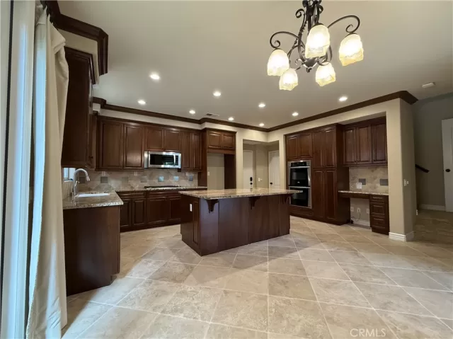 MLS: PW25067444 Condo For Sale