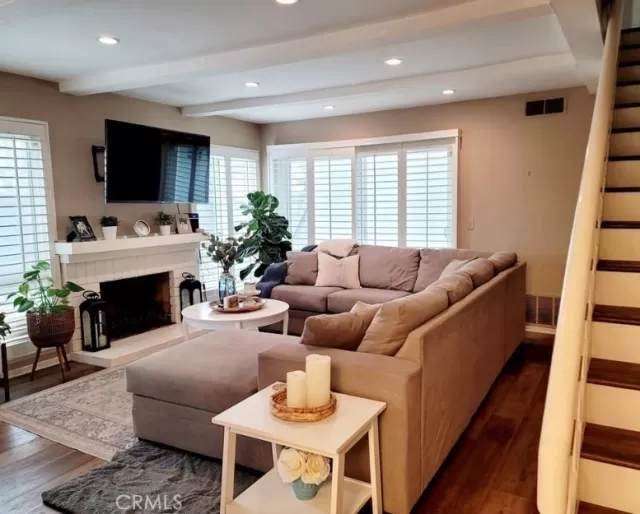 MLS: PW25069160 Condo For Sale