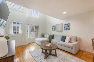 Photo #1: PW25071107 Listing 