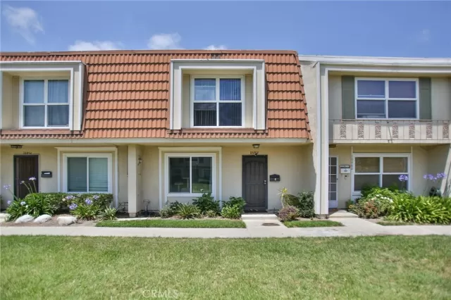 MLS: PW25076826 Condo For Sale