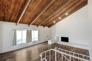 Photo #1: PW25077000 Listing