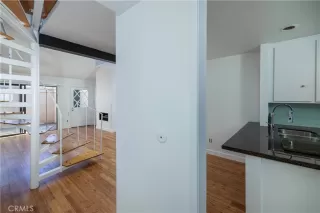 Photo #5: PW25078026 Listing 