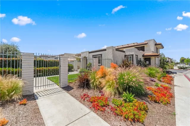 MLS: PW25083697 Condo For Sale