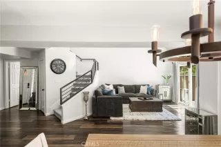 Photo #4: PW25083708 Listing 