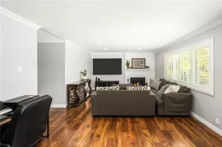 Photo #1: PW25083733 Listing 