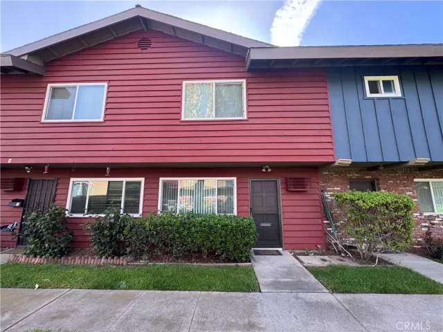 MLS: PW25083745 Condo For Sale