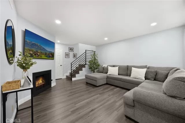 MLS: PW25083822 Condo For Sale