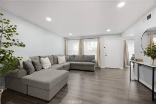 Photo #5: PW25083822 Listing