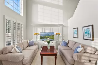 Photo #4: PW25084105 Listing 