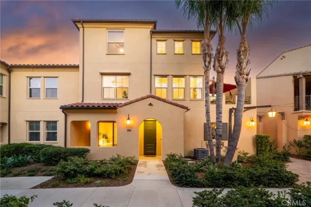 MLS: PW25085440 Condo For Sale