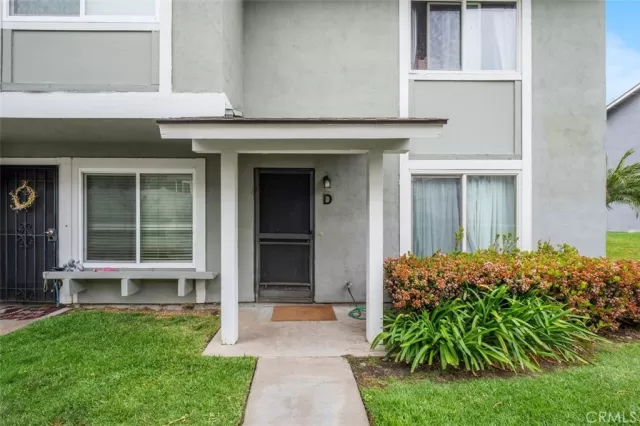 MLS: PW25086449 Condo For Sale