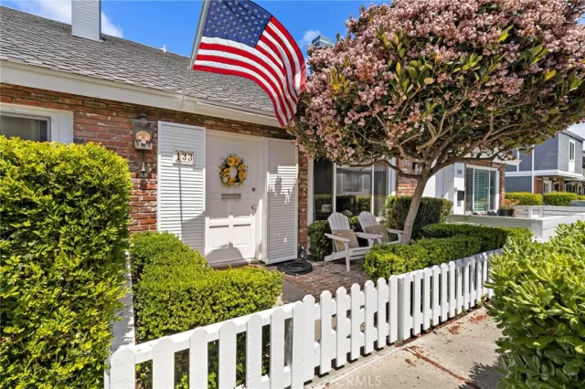 MLS: PW25086525 Condo For Sale