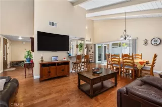 Photo #4: PW25086816 Listing 