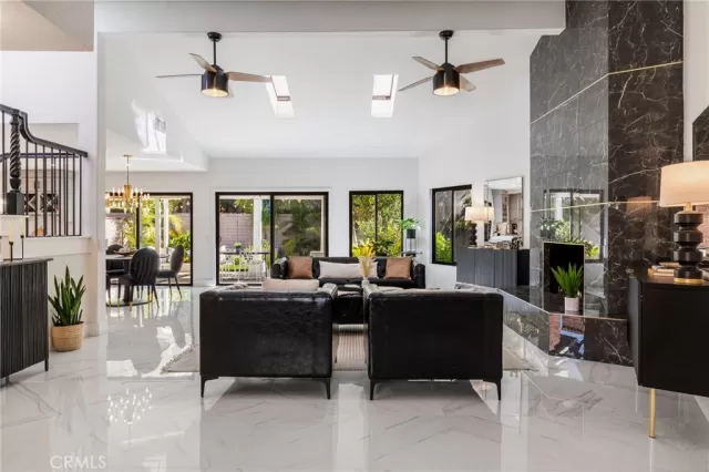 MLS: PW25087518 Condo For Sale