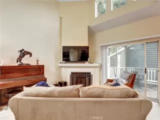 Photo #3: PW25088174 Listing 