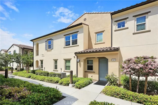 MLS: PW25088716 Condo For Sale