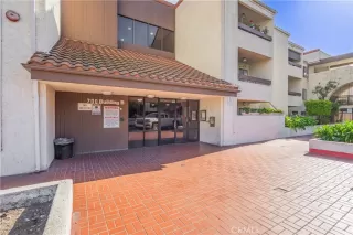 Photo #1: PW25090968 Listing