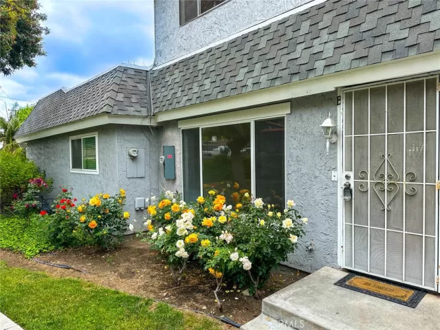 MLS: PW25091757 Condo For Sale