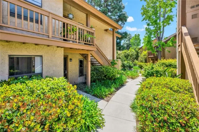 MLS: PW25096237 Condo For Sale