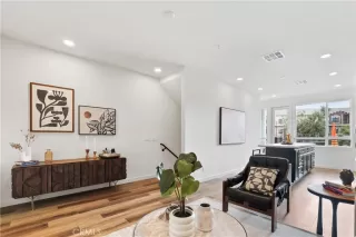 Photo #4: PW25097923 Listing 