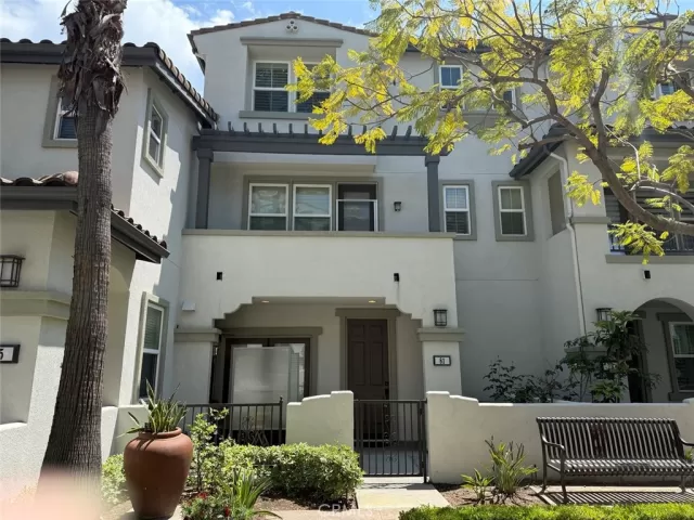 MLS: PW25098674 Condo For Sale