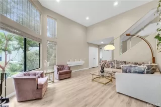 Photo #4: PW25100716 Listing 