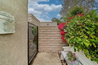 Photo #2: PW25102610 Listing 