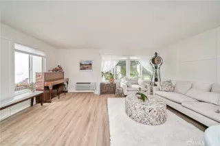 Photo #6: PW25102610 Listing 