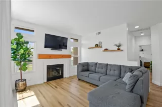 Photo #6: PW25104724 Listing