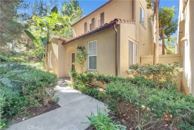 MLS: PW25104774 Condo For Sale