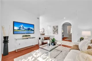 Photo #3: PW25104774 Listing 