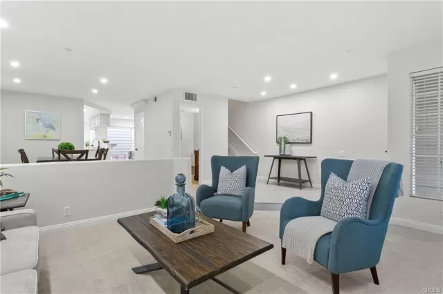 MLS: PW25106777 Condo For Sale