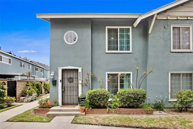 MLS: PW25106938 Condo For Sale