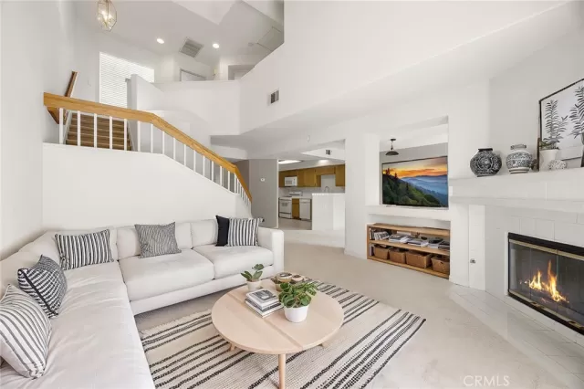 MLS: PW25107232 Condo For Sale