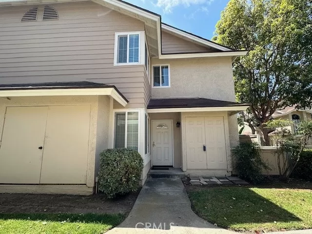 MLS: PW25107692 Condo For Sale