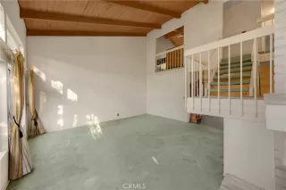 Photo #2: PW25108160 Listing 