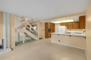 Photo #4: PW25108160 Listing 